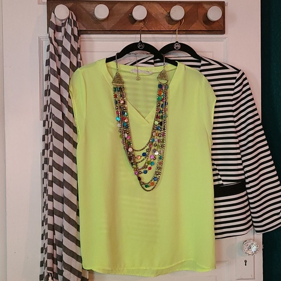 Tops - Neon yellow/green blouse